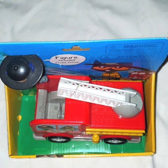 : NWT Pete the Cat: Firefighter Pete with Fire truck fireman - Picture 8 of 10